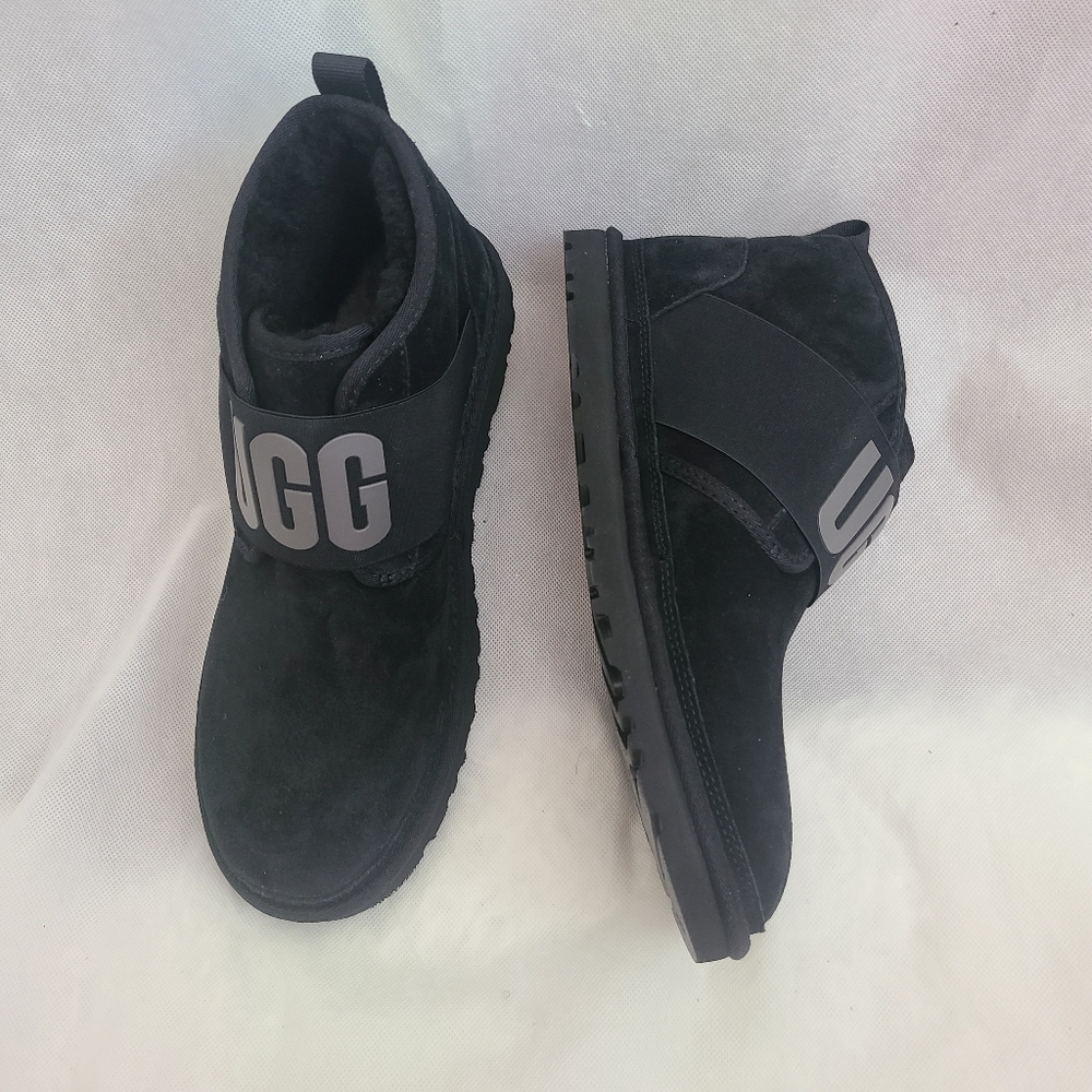 UGG Unisex Neumel ll Slipon in Black Ankle Boots Sz 10 - Picture 1 of 8